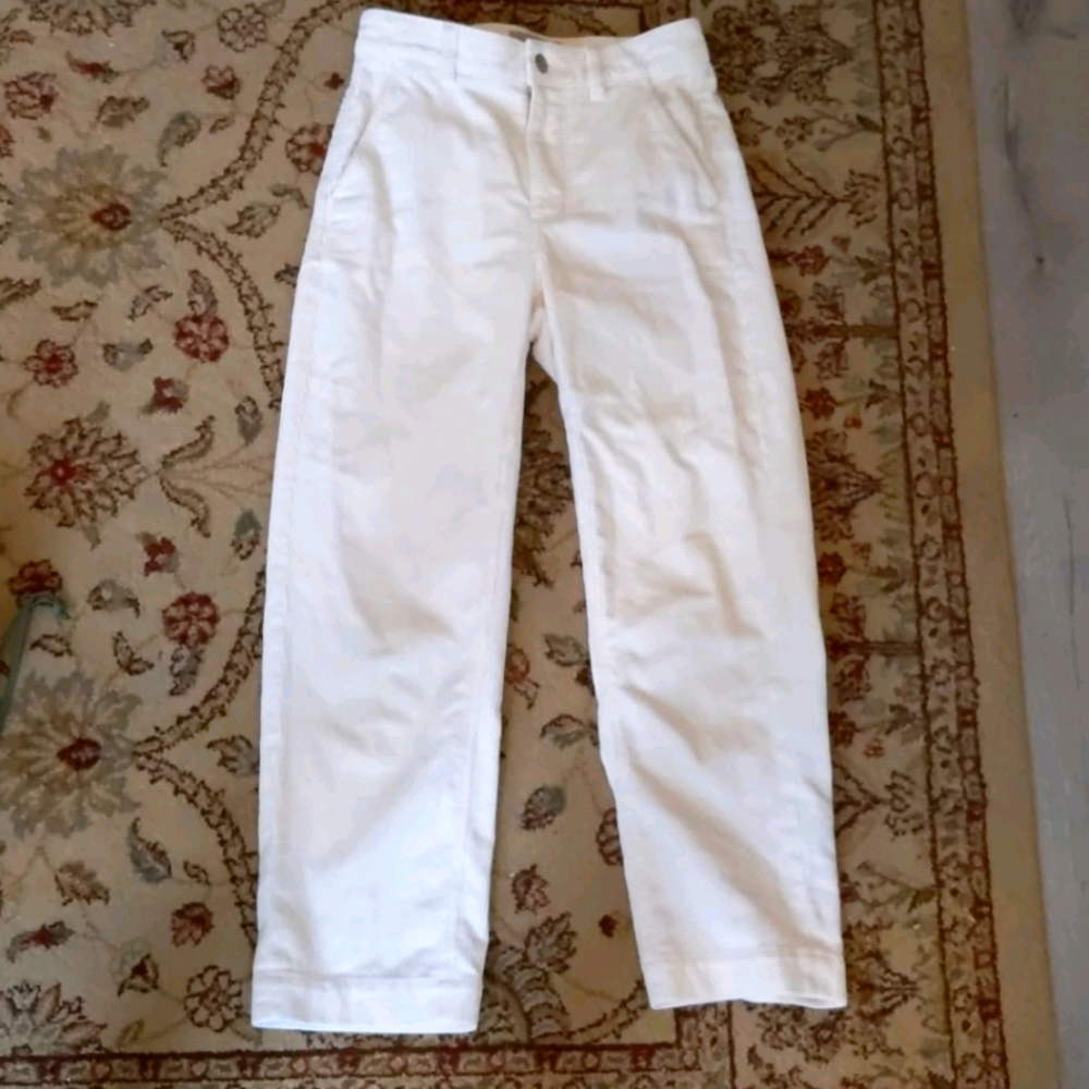 Everlane white straight leg crop corduroys size 0